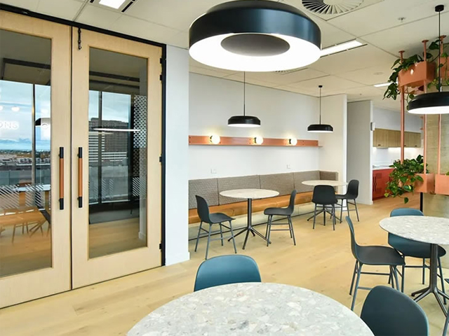 廣州辦公室裝修設(shè)計空間